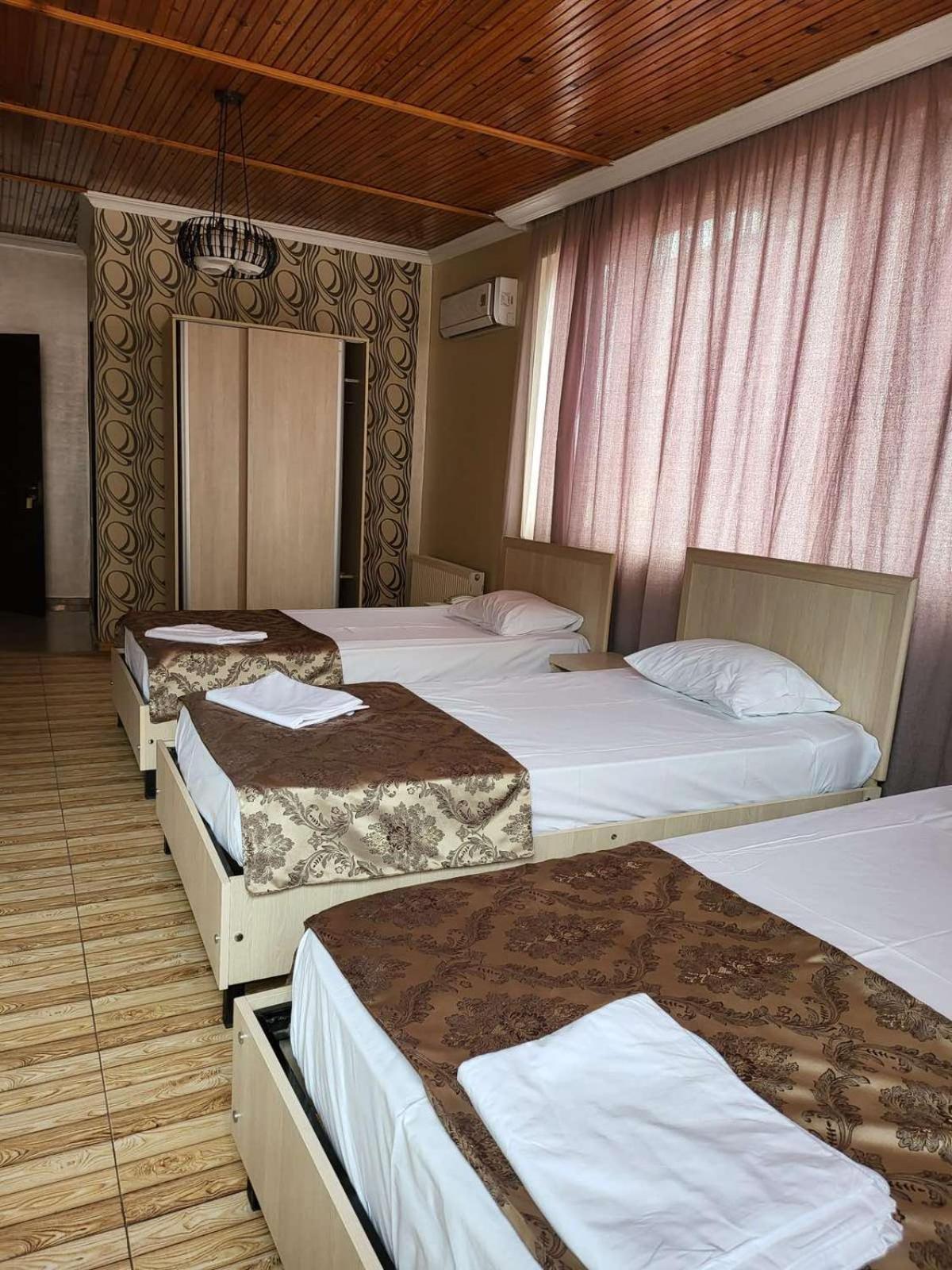 Hotel Elio Batumi Exteriör bild