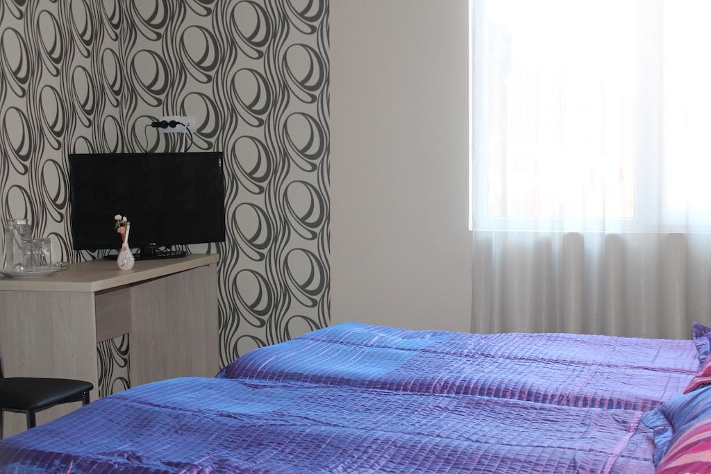 Hotel Elio Batumi Exteriör bild