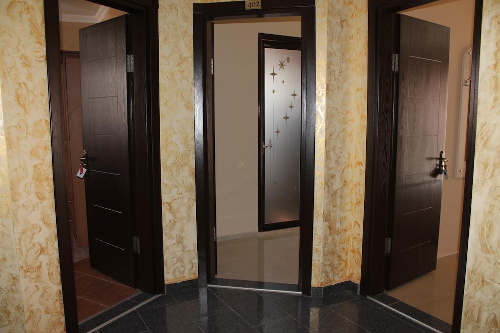 Hotel Elio Batumi Exteriör bild